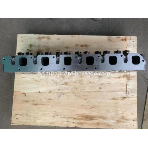 KUBOTA CYLINDER HEAD S2600 S2800